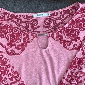 Ricki’s 3/4 sleeve T-shirt with burnout detail